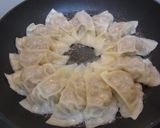 パリパリ羽付き♪手作り焼き餃子作り方12写真