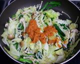 ご飯が進む♪野菜とキノコの簡単ピリ辛丼作り方4写真