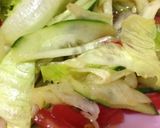 簡単ドレッシングで生野菜サラダ作り方1写真