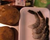 塩麹漬けの海老とジャガイモ+茗荷のソテー作り方1写真