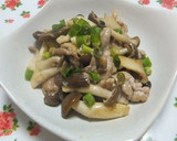 お弁当に❀茸と豚肉のマヨチーズ炒め♬作り方4写真