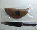 手を汚さずに 簡単に 食べ物を切る方法作り方1写真