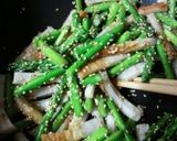 栄養満点♪アスパラと竹輪のごまごま炒め☆作り方3写真