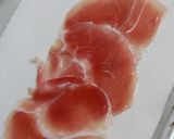 生ハムにブラックペッパーを巻いて作り方12写真