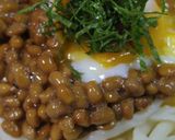 ネバネバ納豆うどん山芋温泉卵のっけ！作り方6写真