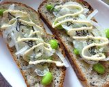 新玉葱×枝豆の梅わさび塩昆布トースト作り方5写真