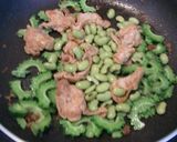 味付た豚肉と、ゴーヤ・枝豆のチャンプルー作り方4写真