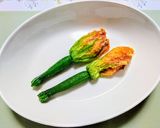 花ズッキーニとトマトハンバーグソース作り方4写真