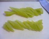 フキとツナの炒め物作り方1写真