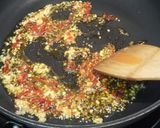ガパオ（タイ風　鶏ひき肉炒めご飯）作り方1写真