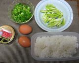 簡単！アスパラとカニ缶の塩味チャーハン♪作り方1写真