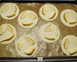* 餃子の皮で ❤ 簡単プチ・ピザ♪作り方1写真