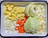 簡単寒い日の夕飯！キャベツミネストローネ作り方1写真