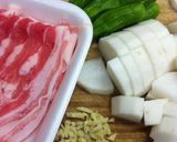 豚バラと大根の味噌煮作り方1写真