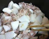 豚バラと大根の味噌煮作り方3写真
