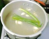 捨てる材料を再利用、鶏骨ラーメン作り方8写真