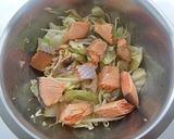 たっぷり野菜と焼鮭のピリ辛サラダ作り方3写真