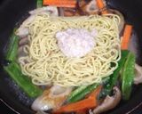 冷蔵庫の残り物★塩焼きそば作り方3写真