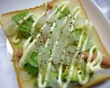ウインナー×アボカドのラー油風味トースト作り方5写真