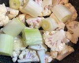 カリフラワーと大根と厚揚げの素朴煮作り方4写真