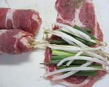 もやしとねぎのクルクル肉巻き（梅添え）作り方1写真