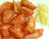 トマトと枝豆のニンニクカレー炒め作り方1写真