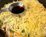 時短調理。豚肉とマッシュルームの塩レモン焼きそば作り方7写真
