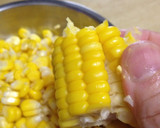 とうもろこしとむき海老のかき揚げ作り方1写真