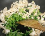 天かす入れて☆ブナピーと大根葉の炒飯作り方4写真