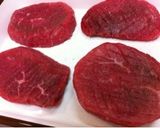 牛ももブロックの赤ワイン煮作り方1写真