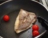 鯛のポアレローズマリー風味作り方3写真