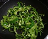 ごはんが進む♪母の味☆ピーマン肉炒め☆作り方3写真