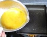 夏にピッタリ♬簡単枝豆入りだし巻き玉子作り方3写真