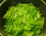 キャベツの塩麹・塩昆布　梅おかか胡麻和え作り方3写真