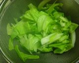 キャベツの塩麹・塩昆布わさび胡麻和え作り方2写真