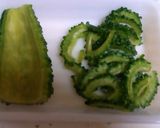 ゴーヤと砂ずりのカレー炒め作り方1写真