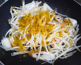 カレー味！もやしとちくわのたまご炒め作り方2写真