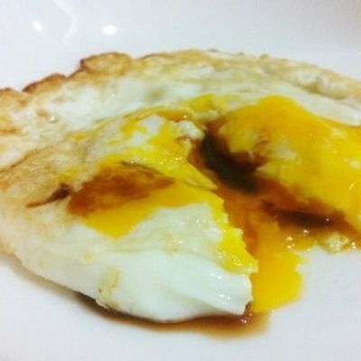 目玉焼き（Turn Over Easy） by 焼肉部 【クックパッド】 簡単おいしい