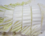 白菜と油揚げとベーコンの鶏がらスープ煮作り方1写真
