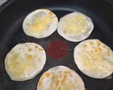 餃子の皮でカリカリチーズ焼き作り方3写真