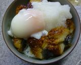 大根おろしと温泉卵を乗せたうなぎ丼作り方5写真
