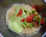 アボガドとスモークサーモンの冷製パスタ作り方4写真