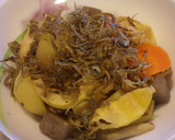 じゃがいもと筍の煮物にのっけてちりめん♪作り方6写真