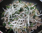 ほうれん草と牛肉の元気になる卵とじ作り方5写真