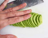 アボカドとスモークサーモンの洋風巻き寿司作り方8写真