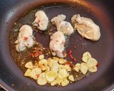 牡蠣と三つ葉の和風鬼旨ペペロンチーノ作り方5写真