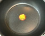 簡単！かまぼことレタスの醤油バター炒め♪作り方3写真