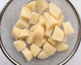 ブロッコリーと魚肉ソーセージ塩麹炒め作り方2写真