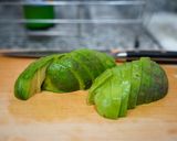 レタスとアボカドカニカマのサラダ作り方1写真