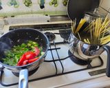 ピリ辛！海老と夏野菜のペペロンチーノ作り方5写真